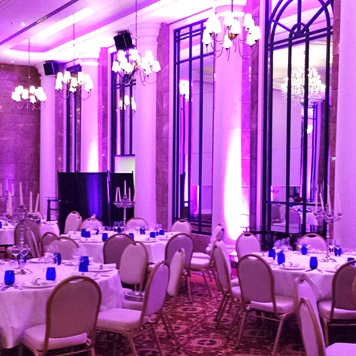 7x3 W RGB LED Floorspot, Ballsaalbeleuchtung, uplighting in pink, sehr dekorativ, zu mieten bei VEITLIGHT® in Berlin Lichtenberg